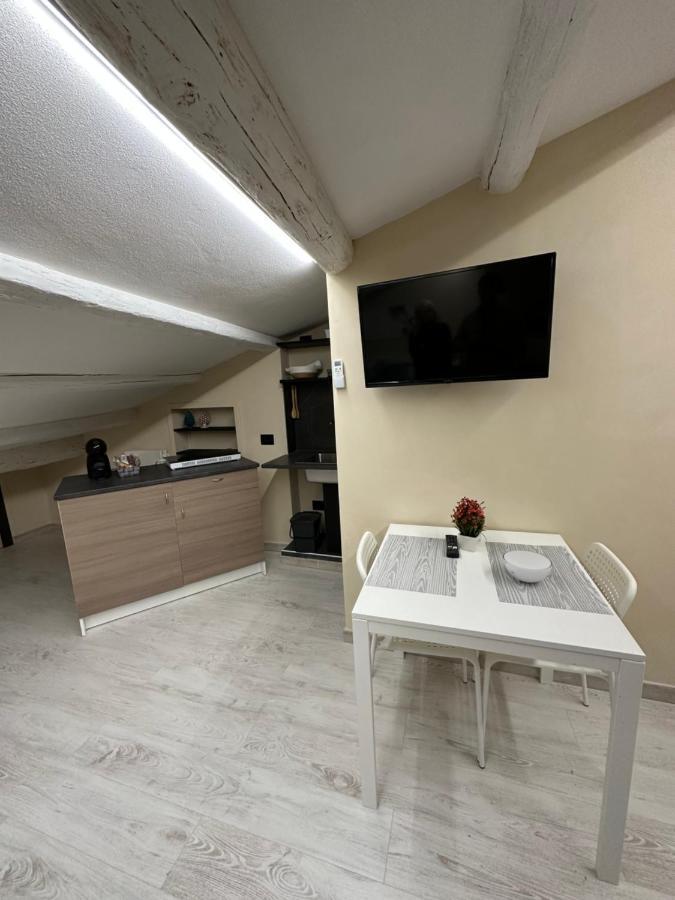 Olinad Rooms Castelbuono  Eksteriør bilde